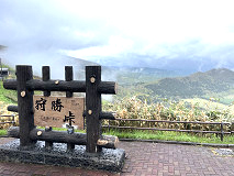 돟